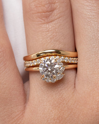 1.24 - 2.50 CT Round Lab Grown Diamond Cluster Engagement Ring