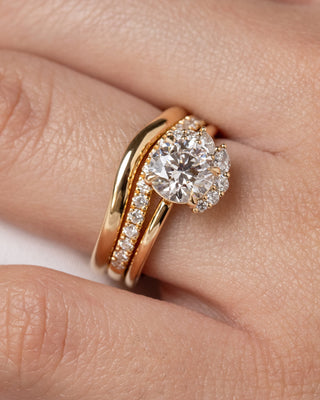 1.24 - 2.50 CT Round Lab Grown Diamond Cluster Engagement Ring