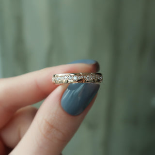 Twig wedding band with round diamonds – elegant, organic design inspired by nature
