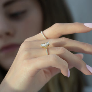 Oval CVD Diamond Engagement Ring with Hidden Halo & Pave Setting – 1.50 to 3.50 CT Lab-Grown Diamond in Elegant Design