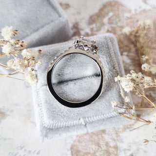 Round Halo Style Lab Grown Diamond Engagement Ring – Classic Beauty with Modern Sustainable Sparkle