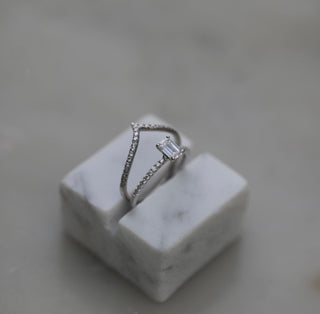 0.60 CT Emerald Solitaire CVD E/VVS2 Diamond Engagement Ring - violetjewels