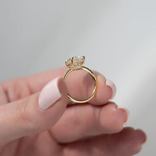 1.50–3.50 CT Oval CVD Diamond Engagement Ring with Hidden Halo and Pave – Lab-Grown Diamond Ring with Elegant Design