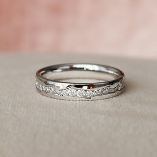 Twig wedding band with round diamonds – elegant, organic design inspired by nature