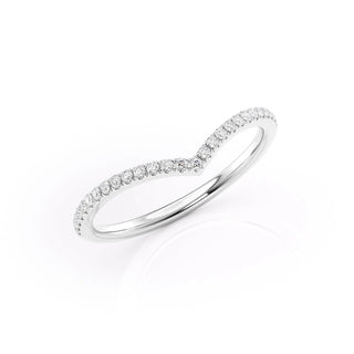 Curved wedding band with round diamonds – graceful and elegant contour design