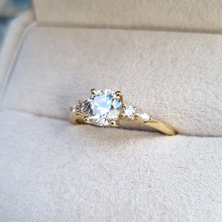 Round Pave Setting Lab Grown Diamond Engagement Ring – Elegant, Sustainable Sparkle with Timeless Charm