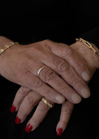 1.0 TCW Round Diamond Unique Wedding Band