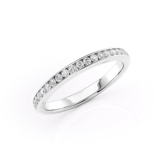 Half eternity wedding band with round diamonds – classic and elegant sparkle