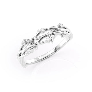 Twig wedding band with round diamonds – nature-inspired and elegant design