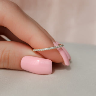 Round diamond half eternity wedding band – classic sparkle with timeless elegance