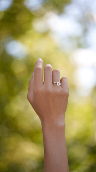 1.30-3.50 CT Round Diamond Hidden Halo Engagement Ring