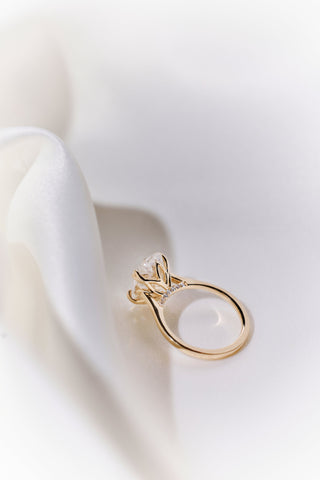 1.0-3.0 CT Oval Diamond Solitaire Engagement Ring