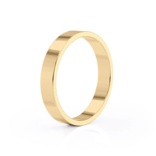 Plain wedding band with sleek polished finish – classic and minimalist design