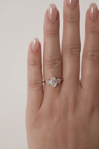 1.30 CT - 3.50 CT Oval Three Stone Engagement Ring