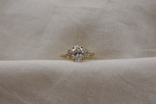 1.30 CT - 3.50 CT Oval Three Stone Engagement Ring