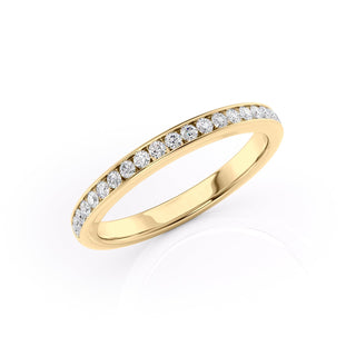 Half eternity wedding band with round diamonds – classic and elegant sparkle