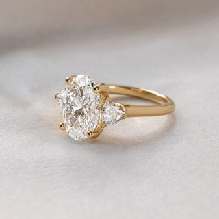 2.0-4.0 CT Oval  Lab Grown Diamond Three Stone Style Engagement Ring