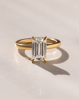 1.0-3.0 CT Emerald  Lab Grown Diamond Solitare Engagement Ring