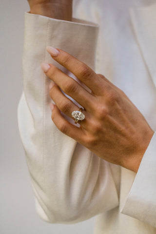 3.0-5.0 CT Oval Shaped Lab Grown Diamond Hidden Halo Engagement Ring