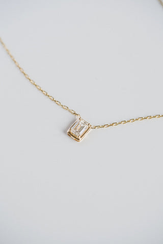 1.0 TCW Emerald Moissanite Diamond Solitaire Necklace