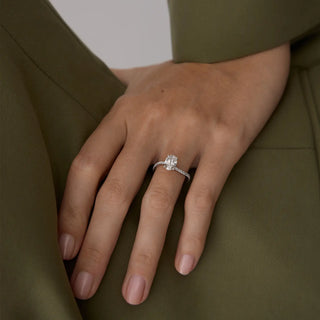 1.10-3.50 CT Oval Shaped Lab Grown Diamond Unique Engagement Ring