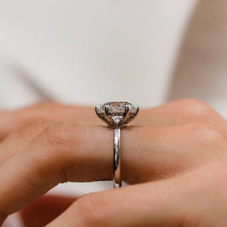 2.0-4.0 CT Round Shaped Lab Grown Diamond Hidden Halo Engagement Ring