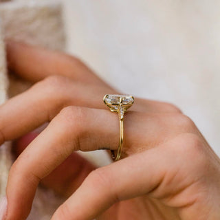 2.0-4.0 CT Radiant Shaped Lab Grown Diamond Unique Engagement Ring