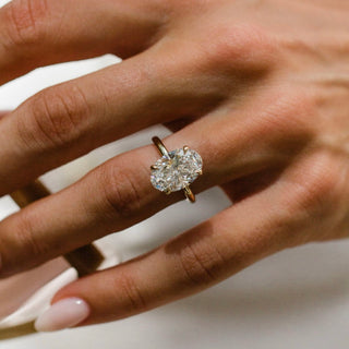 2.0-4.0 CT Oval Shaped Lab Grown Diamond Hidden Halo Engagement Ring