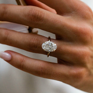 2.0-4.0 CT Oval Shaped Lab Grown Diamond Hidden Halo Engagement Ring