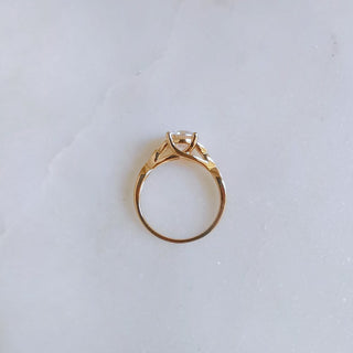 1.50 CT Round Cut Vintage Style Moissanite Engagement Ring