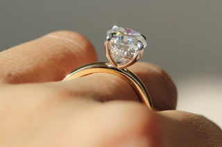 1.0-3.0 CT Oval Diamond Engagement Ring