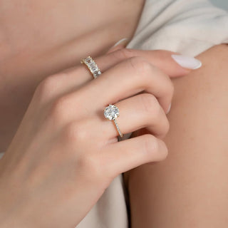 1.0–3.0 CT round cut CVD diamond engagement ring with pave band in 14K gold, featuring classic brilliance and elegant shine.