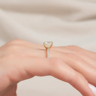 1.0–3.0 CT round cut CVD diamond engagement ring with pave band in 14K gold, featuring classic brilliance and elegant shine.