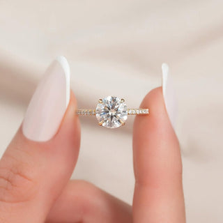 1.0–3.0 CT round cut CVD diamond engagement ring with pave band in 14K gold, featuring classic brilliance and elegant shine.