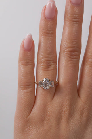 1.30 CT - 3.50 CT Oval Three Stone Diamond Engagement Ring