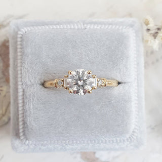 1.0 CT Round Cut Five Stone E/VS1 Lab Grown Diamond Engagement Ring - violetjewels