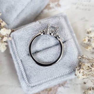 1.0 CT Round Cut Three Stone E/VS1 Lab Grown Diamond Engagement Ring - violetjewels