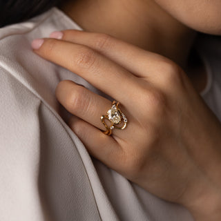 0.11 TCW Round Lab Grown Diamond Curved Wedding Band