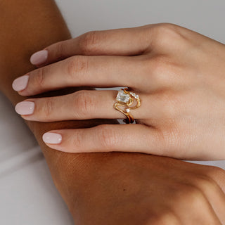 0.11 TCW Round Lab Grown Diamond Curved Wedding Band