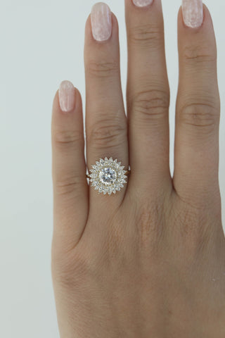 1.0 CT - 3.0 CT Round Diamond Halo Engagement Ring