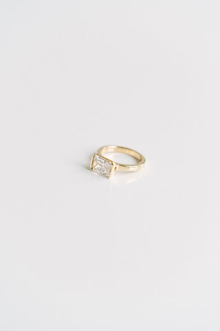 1.50-3.50 CT Radiant  Lab Grown Diamond Bezel  Engagement Ring