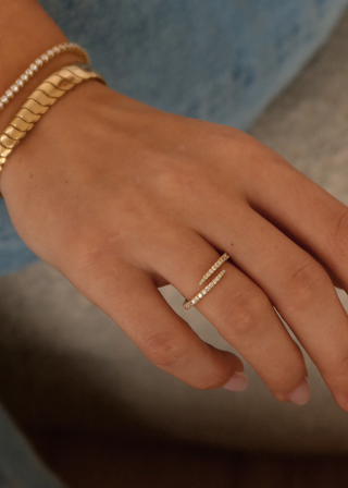 1.0 TCW Round Diamond Pavé Wrap Wedding Band