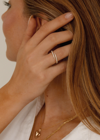 1.0 TCW Round Diamond Pavé Wrap Wedding Band