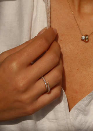 1.0 TCW Round Diamond Pavé Wrap Wedding Band