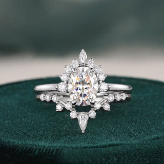 1.50 CT Pear Cut Cluster Moissanite Bridal Ring Set - violetjewels