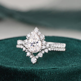 1.50 CT Pear Cut Cluster Moissanite Bridal Ring Set - violetjewels