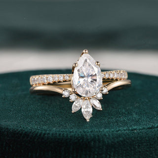 1.0 CT Pear Cut Solitaire Pave Setting Moissanite Bridal Ring Set - violetjewels