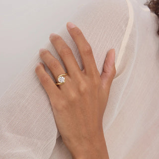 1.0 -3.0 CT Round Shaped Lab Grown Diamond Unique Style Engagement Ring