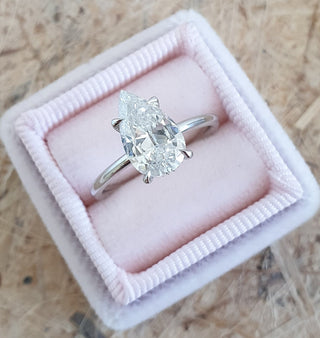 1.7ct Pear F-VS1 Diamond Hidden Halo Engagement Ring - violetjewels