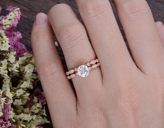 1.0 CT Round Cut Solitaire Milgrain Style Moissanite Bridal Ring Set - violetjewels